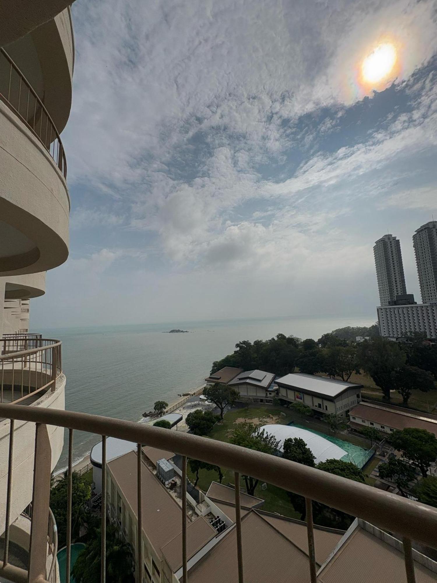 17 Jazz Sweet Beachfront Resort タンジュンブンガ エクステリア 写真